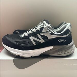 New Balance Running Shoes - Black and Gray